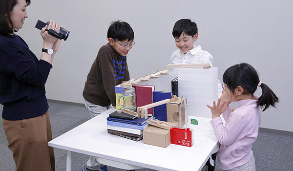 【マンスリースペシャルワークショップ】<br>ピタゴラ装置をつくろう！特別版 ～カット割り編～
